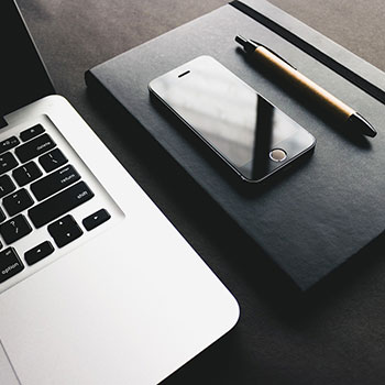 每日大赛直播现场快报：在线免费观看攻略、官网发布最新大赛内容与反差大赛激烈冲突